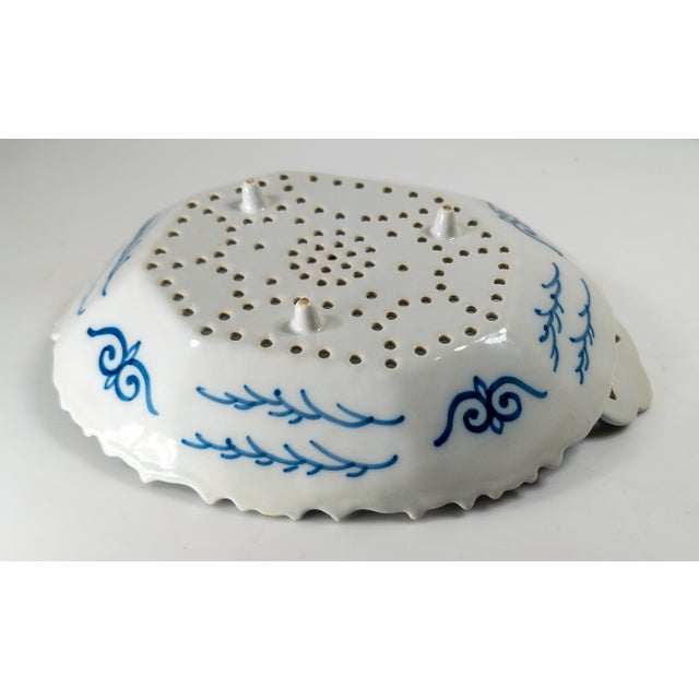 19th Century Dutch Delft Faience Bowl With Polychrome Pierced Design For Sale - Image 16 of 16