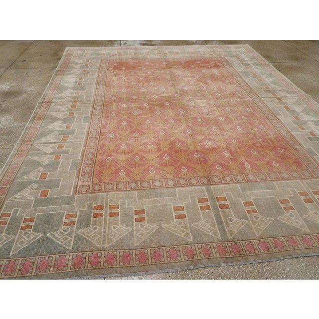 Gray Galerie Shabab Collection Mid-20th Century Turkish Anatolian Room Size Carpet For Sale - Image 8 of 10
