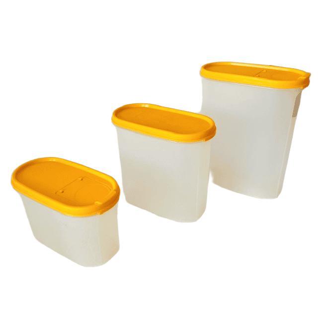 Vintage Oval Storage Jars in Ochre Yellow Orange from Tupperware, 1980s, Set of 3 For Sale - Image 4 of 10