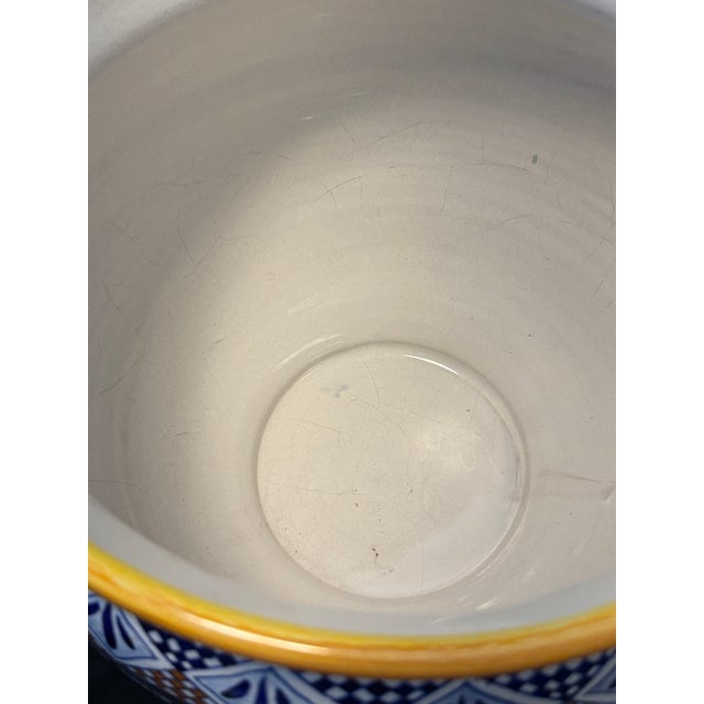 Franco Mari Deruta Hand-Painted Italian Maiolica Jardinière and Pedestal For Sale - Image 11 of 12
