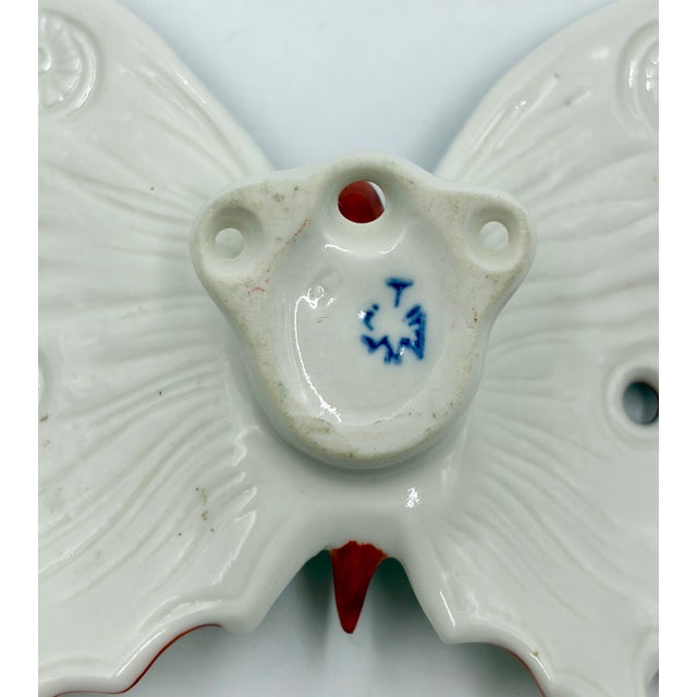 Antique Petite Japanese Meiji Period Imari Porcelain Butterfly For Sale In Houston - Image 6 of 7