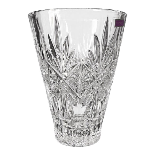 Marquis by Waterford “Raymond” 10” Cut Crystal Vase, Sculptural Starburst For Sale