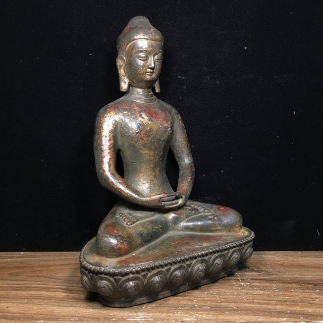 Bronze Seated Shakyamuni Buddha Figure on Lotus Base For Sale - Image 9 of 9