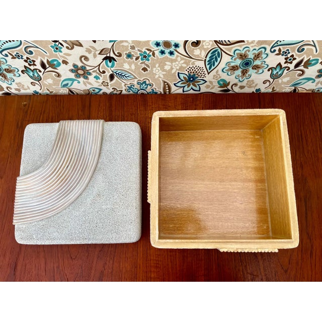 Sculptural Post Modern Jewelry Box in the Betty Cobonpue Style. Circa 1980s For Sale - Image 11 of 12