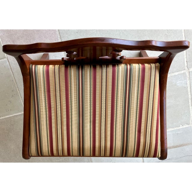 Circa 1940 Duncan Phyfe-Style Scroll Splat Low Back Petite Window / Entryway Bench For Sale - Image 10 of 18