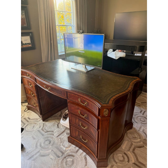 Rustic European Late 20th Century Maitland Smith French Regency Louis XVI Flame Mahogany Serpentine Desk For Sale - Image 3 of 14