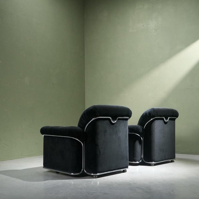 Lounge Chairs in Chromed Steel and Black Corduroy Fabric, Italy, Set of 2 For Sale - Image 4 of 13