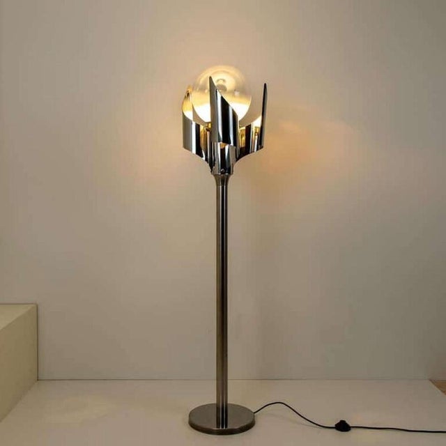 Silver Floor Lamp in Chrome and Blown Glass from Reggiani, 1970 For Sale - Image 8 of 10