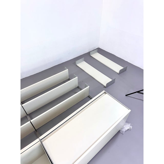 Mid-Century Modern Minimalist Model 606 Wall Unit by Dieter Rams for Vitsœ For Sale - Image 3 of 11