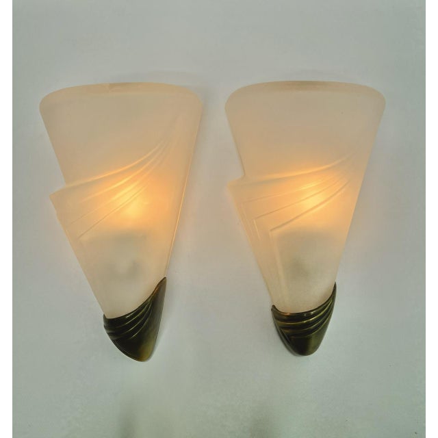 1970s Art Deco Style Frosted Glass Wall Lights, 1970s, Set of 2 For Sale - Image 5 of 12