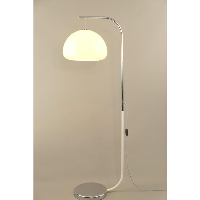 Vintage Italian Floor Lamp, 1970s For Sale - Image 6 of 10