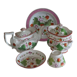 Group of English Pearlware Strawberry and Vine