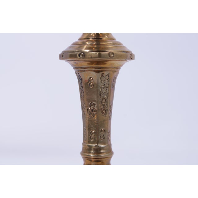 Mottahedeh 1980s Mottahedeh Historic Natchez Brass Candlestick For Sale - Image 4 of 12