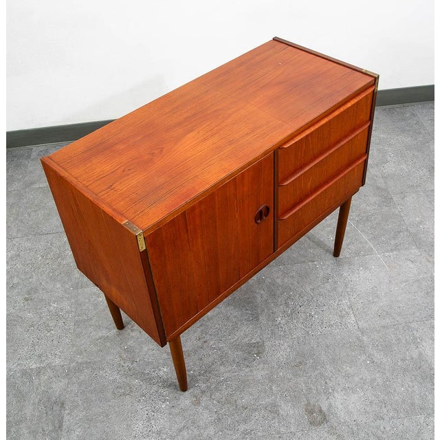 Wood Mid Century Danish Modern End Table Side Entryway Teak 3 Drawers Wood Cabinet For Sale - Image 7 of 12