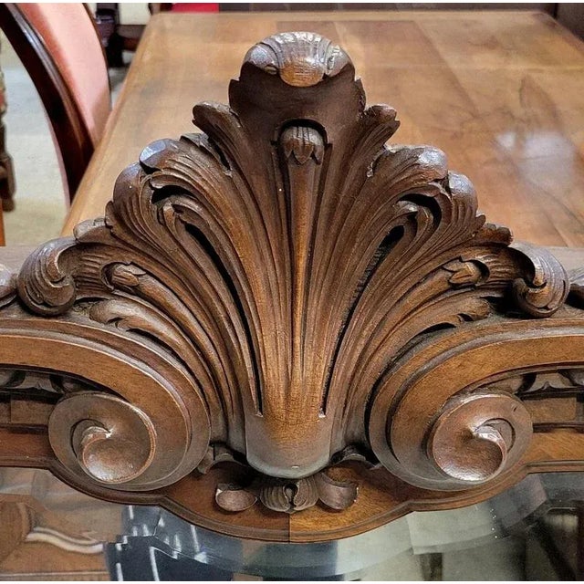 Period: 19th century Style: Louis 15th - Transition Condition: Good condition Material: Wallnut Width: 208Height:...