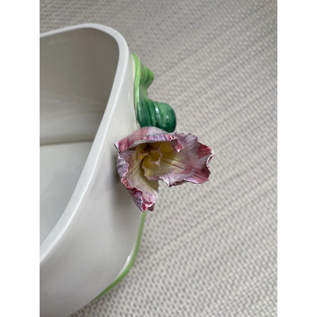 Ivory Vintage Italian Majolica Tulip Tureen For Sale - Image 8 of 12