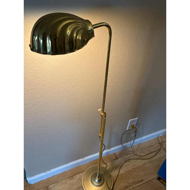 1970s Mid-Century Modern Clam Shell Floor Lamp For Sale - Image 9 of 9