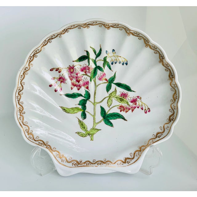 White Vintage Wong Lee Decorative Chinoiserie Scalloped Shell Bowl, Plate Styled After Royal Copenhagen’s ‘Flora Danica' For Sale - Image 8 of 12