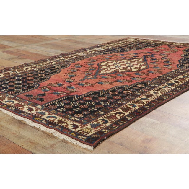 Dark Pink Antique Persian Hamadan Rug - 04'01 X 06'05 For Sale - Image 8 of 11