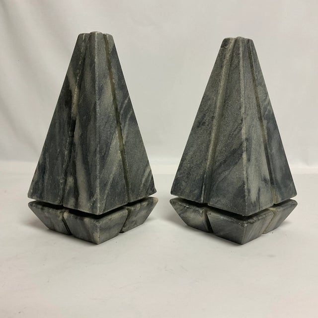 1980s Vintage Italian Contemporary Modern Marble Pyramid Obelisk - A Pair For Sale - Image 6 of 8