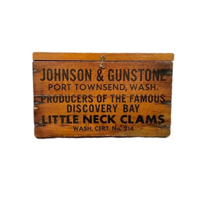 Rustic Early 20th Century Advertising Johnson in Gunston Clambox For Sale - Image 3 of 6