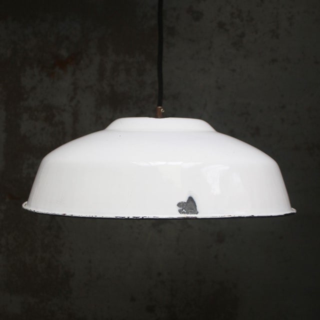 French white enamel pendant lamp e27 / e26 depending on destination, all our lights are rewired and bulb holders e27 / e26...