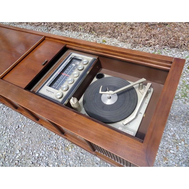 Mid Century Magnavox Astro Sonic Stereo Console Chairish