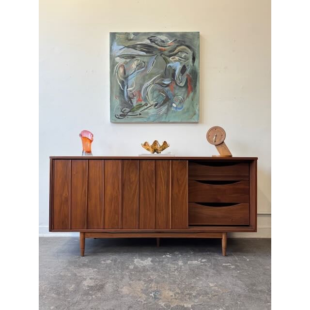 Mid-Century Modern 1960's Mainline Hooker Walnut & Caned Reversible Door Credenza For Sale - Image 3 of 15