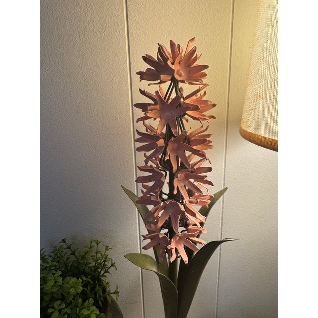 Vintage Italian Tole Hyacinth Sculpture – Hand-Painted Pink Metal Botanical Decor, Hollywood Regency Style By For Sale In Raleigh - Image 6 of 12