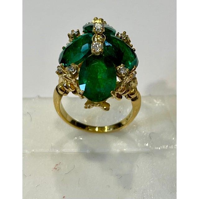 7.5 Carat Natural 4 Oval Cut Emerald & Diamond Flower Ring 18 Karat Yellow Gold, Size 3.75 For Sale - Image 13 of 18