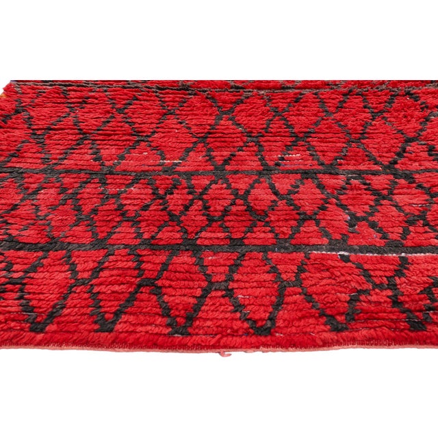 Berber Tribes of Morocco Vintage Boujad Boucherouite Moroccan Rug, 03'02 X 05'06 For Sale - Image 4 of 10