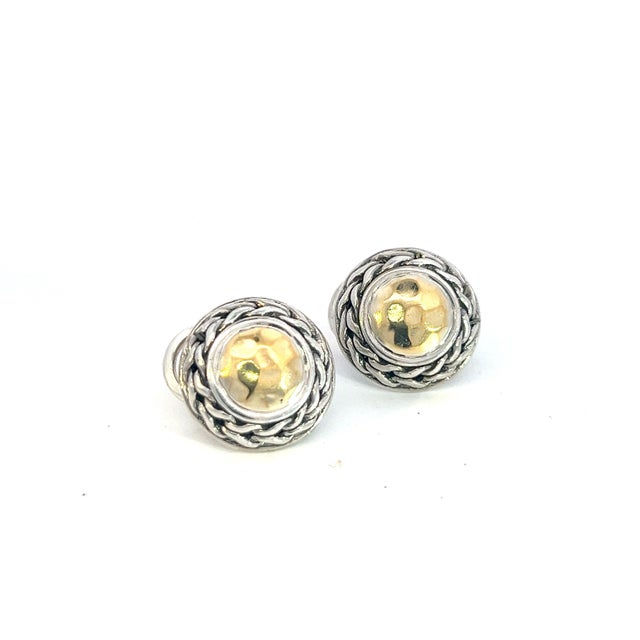 1990s Pair of John Hardy Estate Post Palu Clip on Earrings Sterling Silver 22k Yellow Gold For Sale - Image 4 of 5