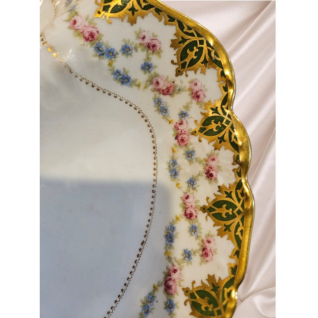 18th Century Limoges France Déposé Hand-Painted Divided Dish With Gold Handle (C. 1891–1914) For Sale - Image 11 of 11