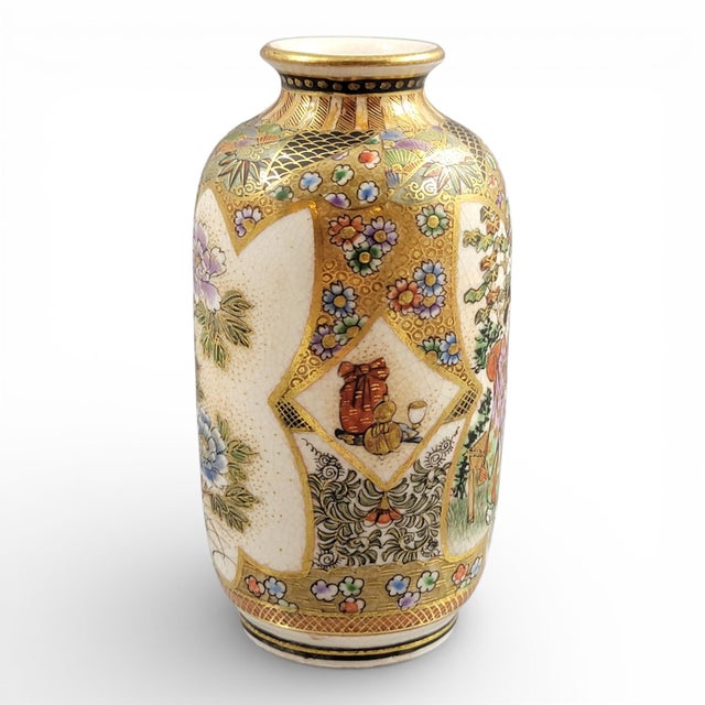 Japanese Meiji Era Satsuma Vase with Family and Tea Scene and Gilt Detailing For Sale - Image 6 of 15