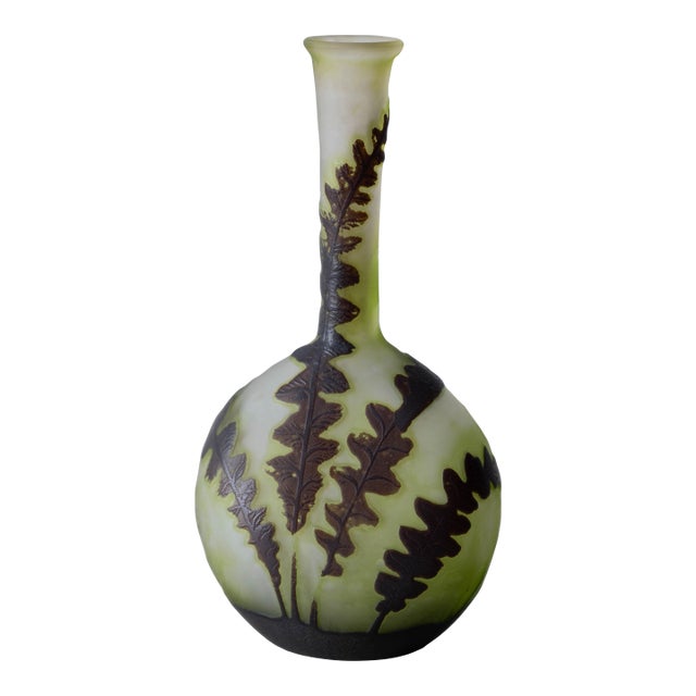 Galle Cameo Glass Banjo Fern Vase, c.1910 For Sale