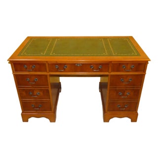Edwardian English Desk in Yew Wood and Green Embossed Leather Top, 1960s For Sale