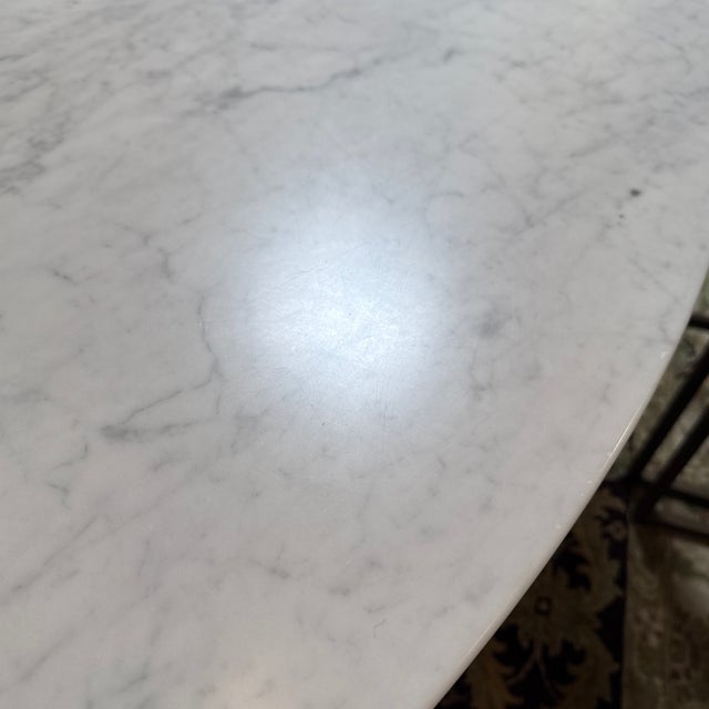 Knoll Saarinen Dining Table, Carrera Marble For Sale - Image 10 of 12