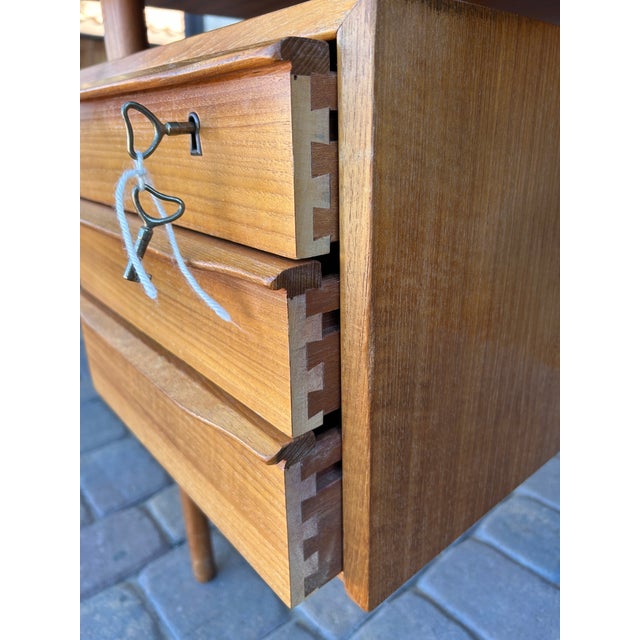 1960s Mid-Century Danish Floating Teak Desk by Peter Løvig Nielsen for Loviq For Sale - Image 10 of 14