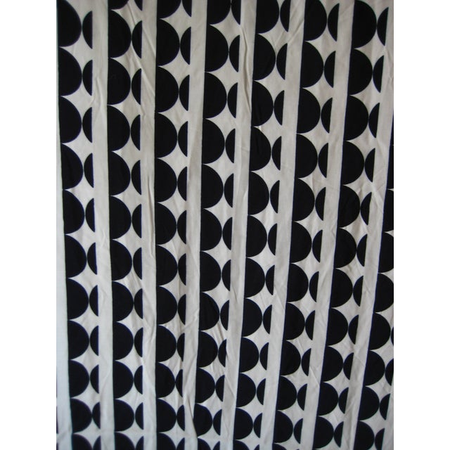 French Mid-Century Modern Runs of Geometrical Black and White Textiles Over 5 Yards For Sale - Image 4 of 14