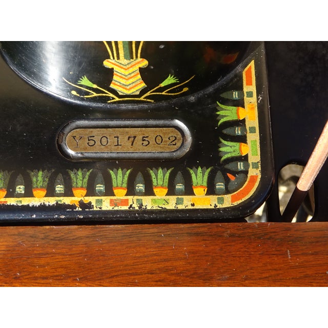 Sewing Machine from Singer, 1927 For Sale - Image 14 of 18