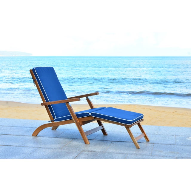 2020s Modern Outdoor Lounge Chair in Natural & Navy For Sale - Image 5 of 7