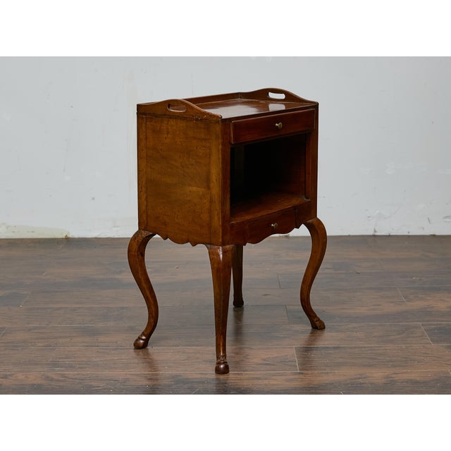 French Louis XV Walnut Nightstand with Tray Top and Hoof Feet, 19th Century For Sale In Atlanta - Image 6 of 12