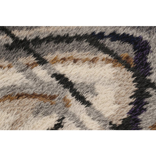 Rug & Kilim Vintage Swedish Rya Rug, Bold Scandinavian Gray Geometric Patterns - Rug & Kilim For Sale - Image 4 of 7