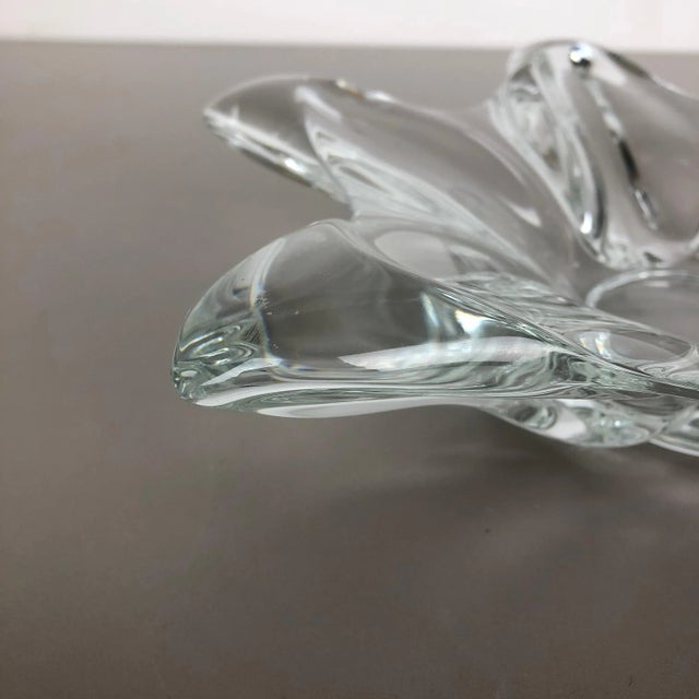 Large French Floral Crystal Glass Shell Bowl from Vannes Art, 1970s For Sale - Image 12 of 18