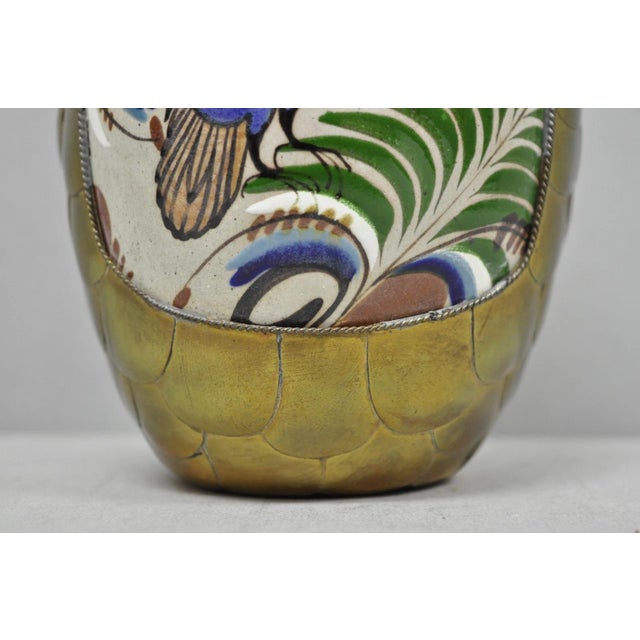 20th C. Mateos Mexico Tonala Pottery Mid Century Modern Brass Peacock Feather 7" Vase For Sale - Image 4 of 14