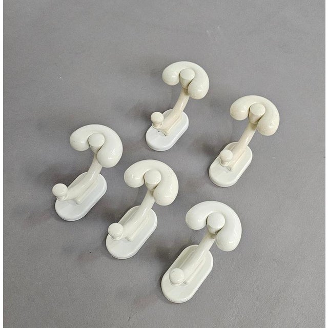Plastic Coat Hooks, Italy, 1970s, Set of 5 For Sale - Image 4 of 16
