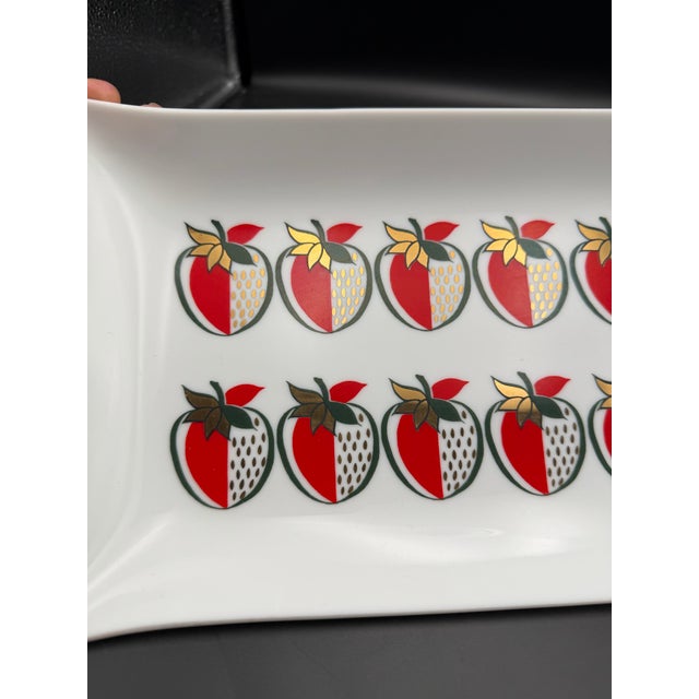 Glass Large Mid 20th Century Georges Briard Glass Strawberry Serving Tray For Sale - Image 7 of 12