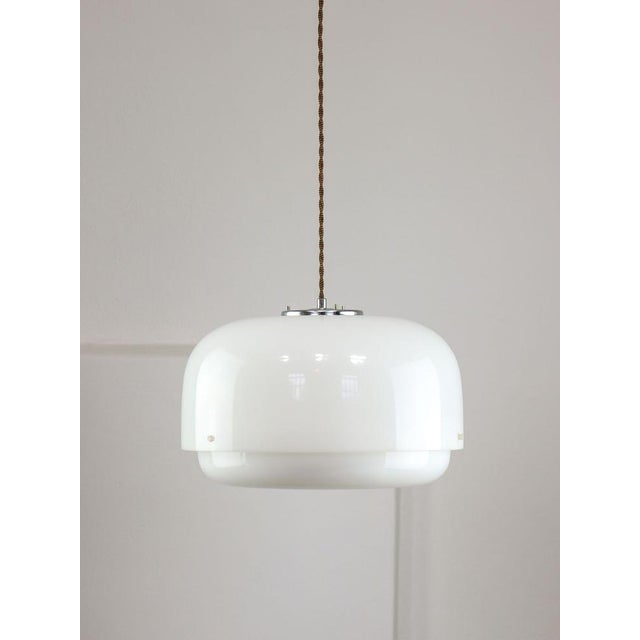 Silver Italian White Medusa Pendant Lamp by Luigi Massoni for Guzzini, 1970s For Sale - Image 8 of 17