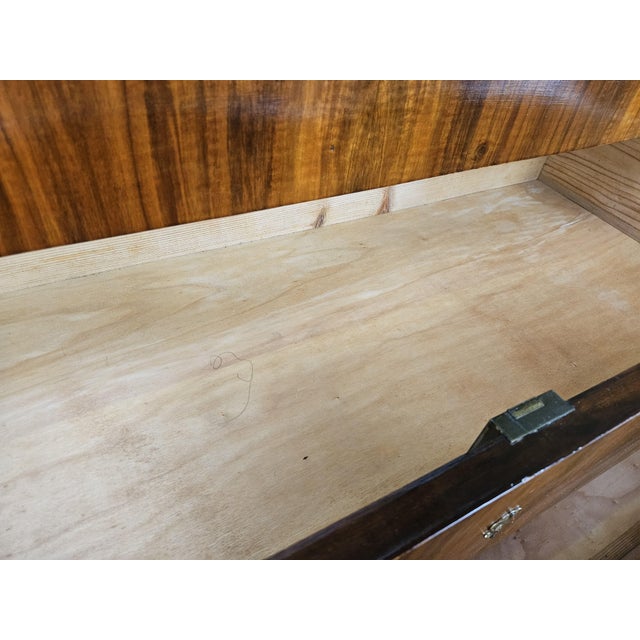 Art Deco Chest of Drawers in Mahogany Burl with Brass Handles, 1940 For Sale - Image 15 of 18