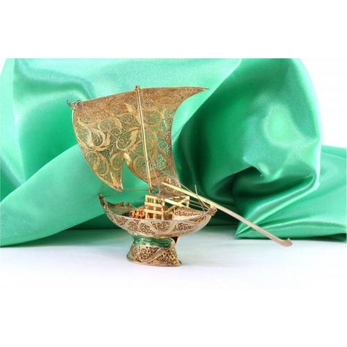 Rabelo Boat in Silver with Gilded Filigree Applications, Wooden Barrels and Green Enamel Paint For Sale - Image 4 of 8